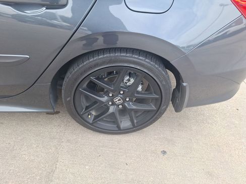 Used 2024 Honda Civic Sport image 11