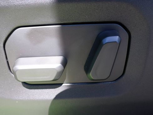New 2026 Jeep Wrangler Unlimited Sahara AWD/4WD image 5