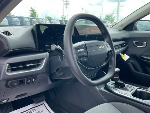 New 2025 Kia K4 LXS image 9