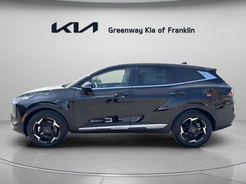 New 2026 Kia Sportage EX FWD image 4