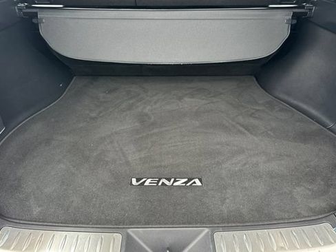 Certified 2023 Toyota Venza XLE AWD/4WD image 19