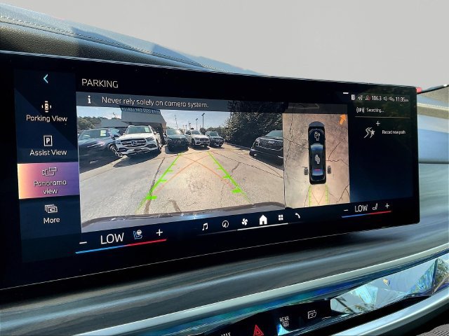 Used 2023 BMW i7 xDrive60 AWD/4WD image 16