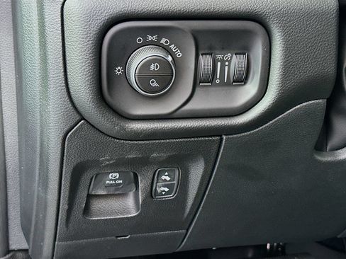 New 2026 RAM 1500 Big Horn AWD/4WD image 10