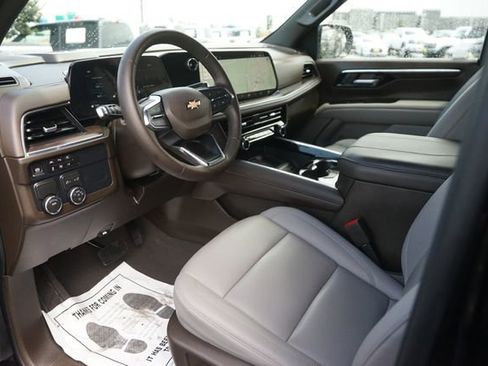 Used 2026 Chevrolet Tahoe LT w/ Comfort Package RWD image 8