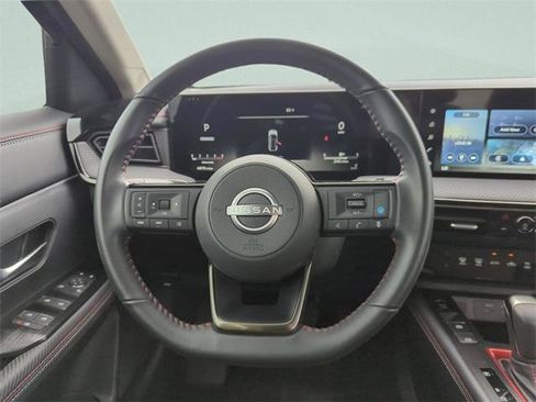 Certified 2025 Nissan Kicks SR image 14