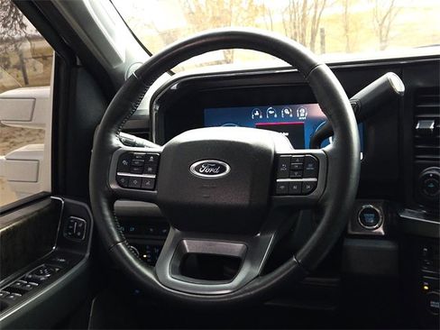 Used 2024 Ford F350 Lariat w/ Lariat Ultimate Package image 13