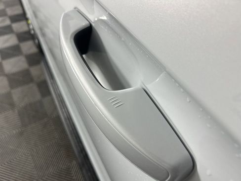 New 2026 Ford Expedition Active image 8