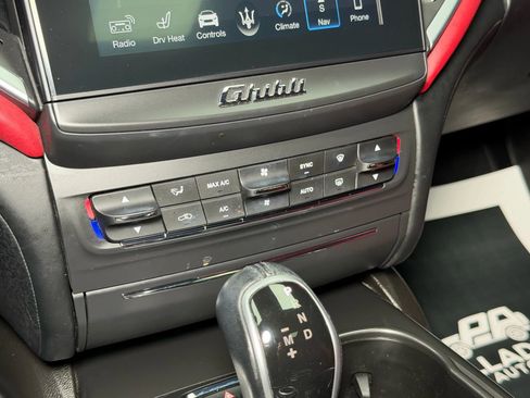 Used 2018 Maserati Ghibli S RWD image 47