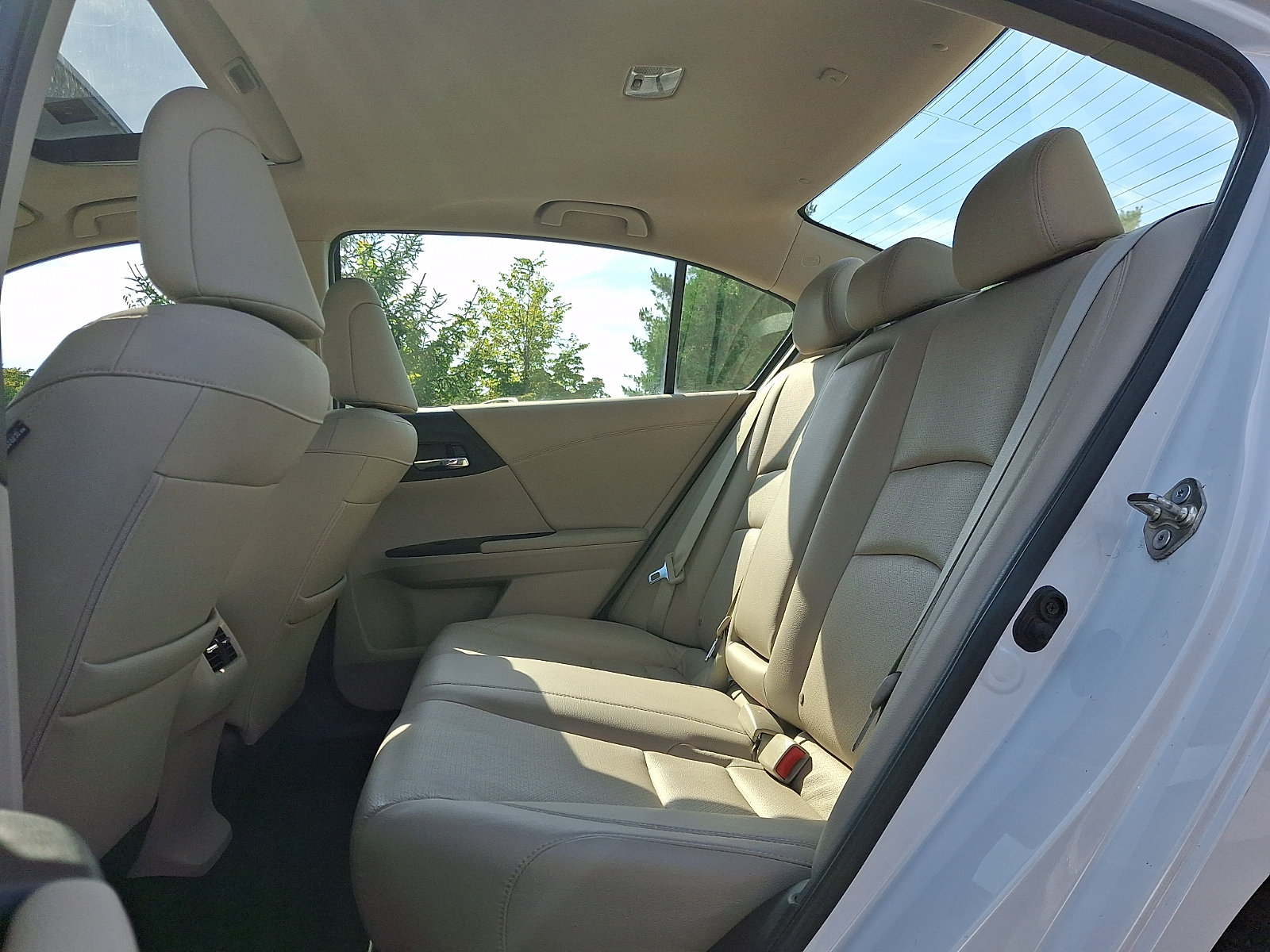 Used 2015 Honda Accord EX-L image 10