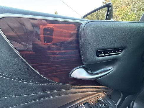 Used 2018 Lexus LS 500 w/ Interior Upgrade Package image 30