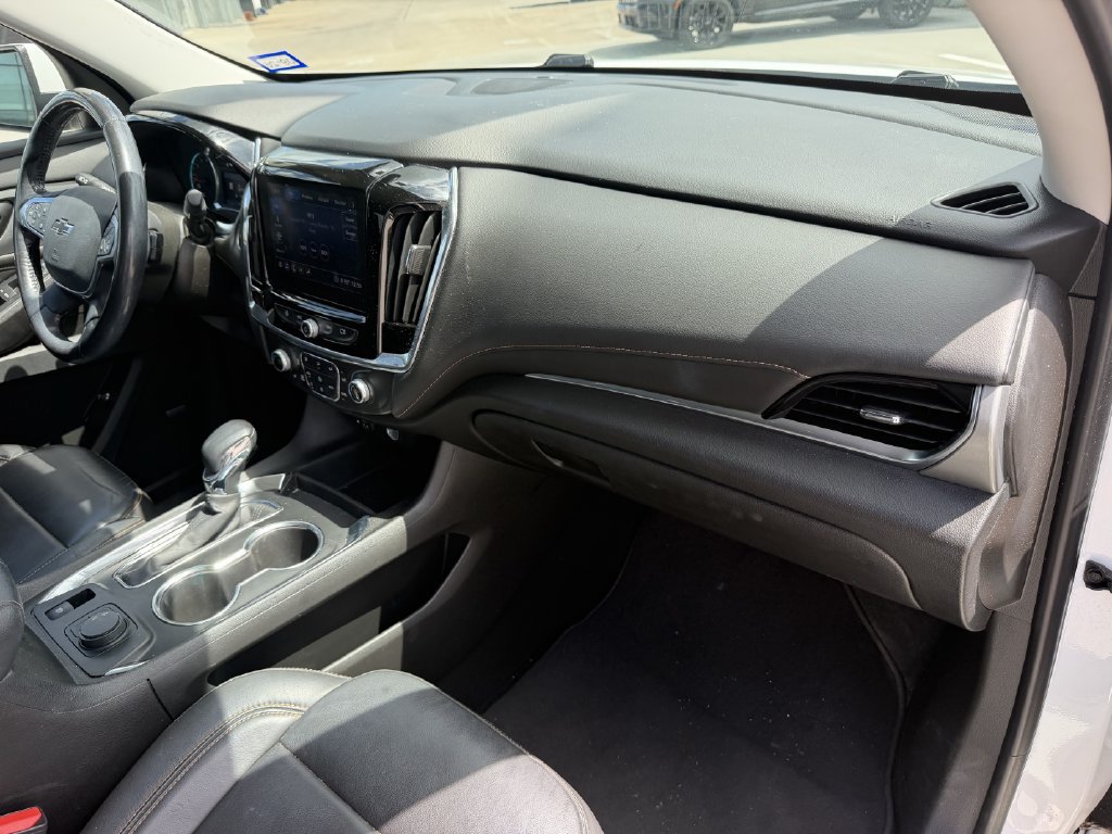 Used 2021 Chevrolet Traverse RS FWD image 29