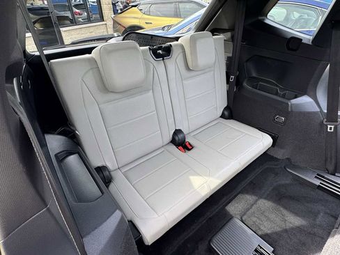 Used 2021 Volkswagen Tiguan SE R-Line image 45