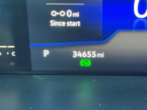 Used 2022 Volkswagen Tiguan SE w/ Panoramic Sunroof Package image 25