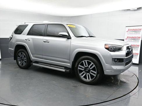 Used 2023 Toyota 4Runner Limited image 2