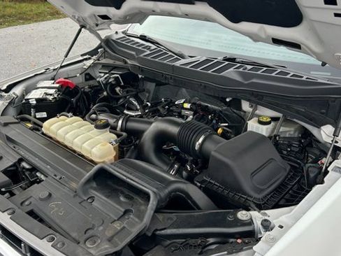 Used 2022 Ford F150 Lariat w/ Equipment Group 502A High image 49