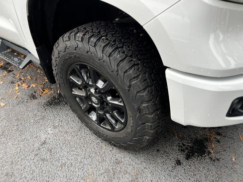 Used 2020 Toyota Tundra SR5 image 11