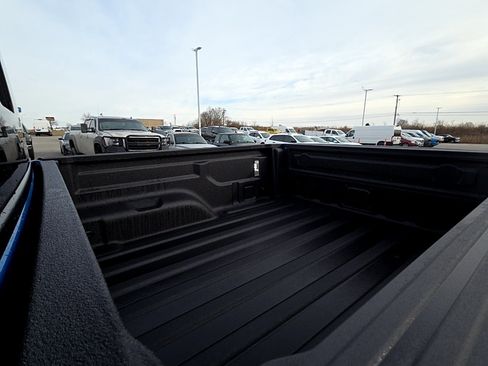 New 2026 Jeep Gladiator Sport AWD/4WD image 17