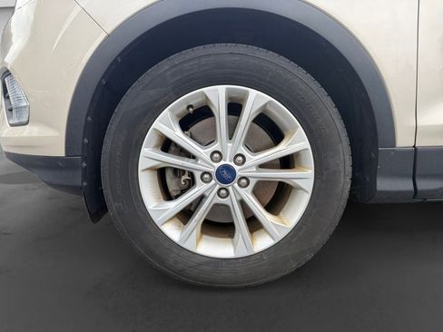 Used 2017 Ford Escape SE w/ SE Leather Comfort Package AWD/4WD image 14
