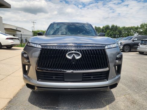 Used 2025 INFINITI QX80 Autograph AWD/4WD image 11