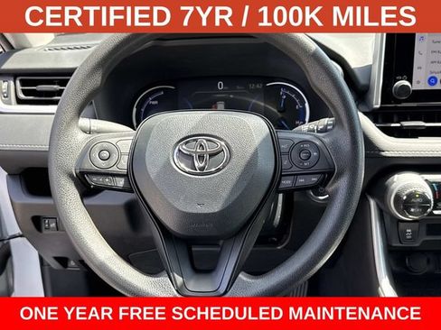 Used 2025 Toyota RAV4 XLE AWD/4WD image 18