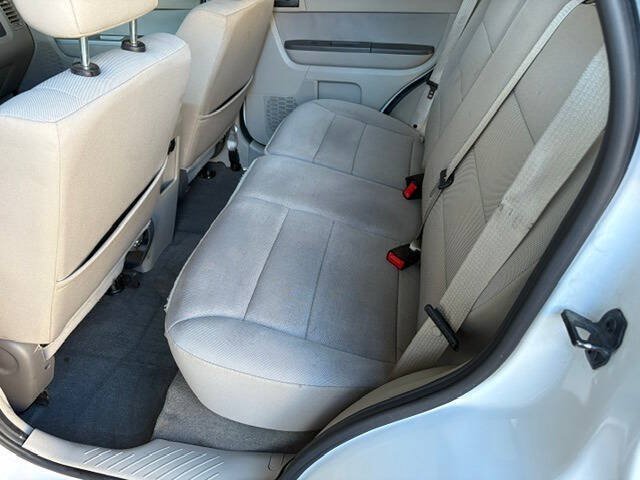 Used 2011 Ford Escape XLT FWD image 12