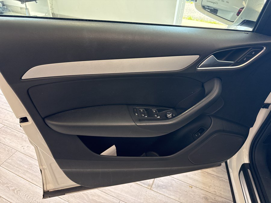 Used 2018 Audi Q3 2.0T Premium FWD image 11