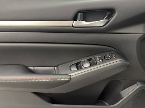 New 2026 Nissan Altima 2.5 SR w/ SR Premium Package FWD image 21