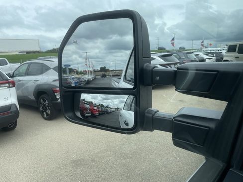 Used 2024 Ford F250 XLT image 39