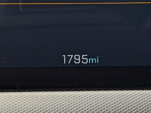 Used 2025 Chevrolet Brightdrop 400 image 25