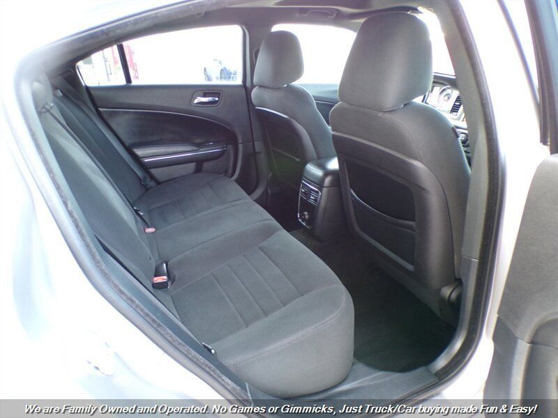 Used 2014 Dodge Charger SXT RWD image 24