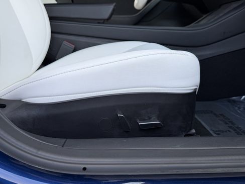 Used 2022 Tesla Model 3 Performance image 35