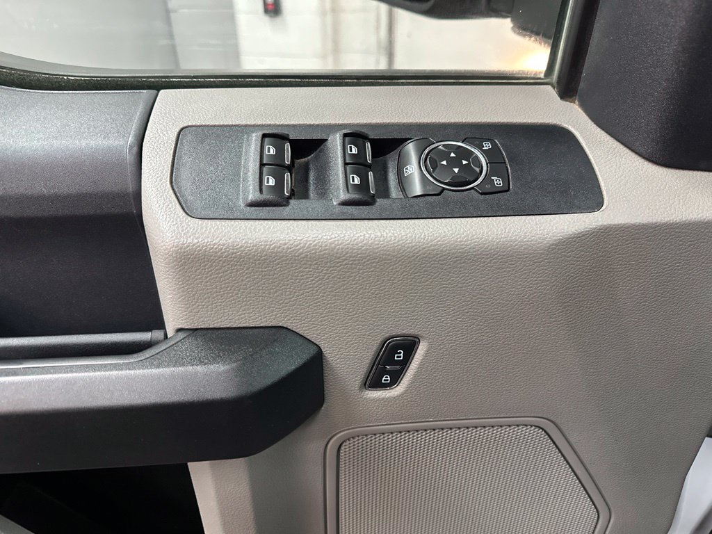 Used 2022 Ford F250 XL w/ Power Equipment Group AWD/4WD image 18