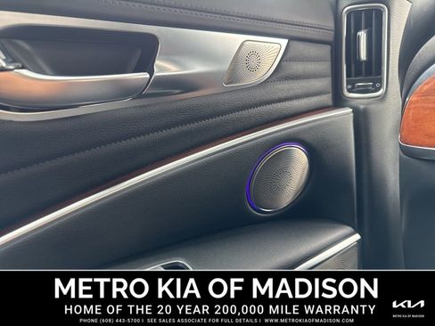 Used 2020 Kia K900 Luxury w/ VIP Package AWD/4WD image 28