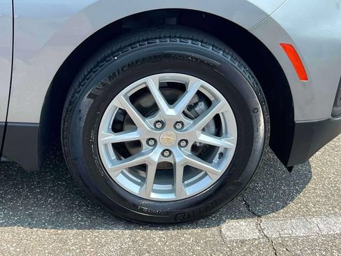 Certified 2024 Chevrolet Equinox LS w/ LS Convenience Package FWD image 12