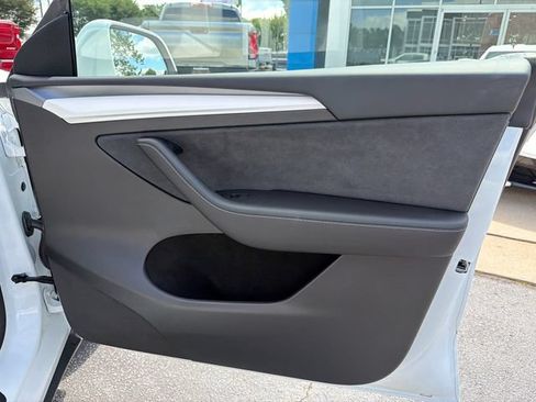 Used 2023 Tesla Model Y Long Range AWD/4WD image 14