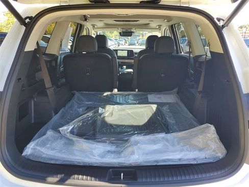 New 2025 Kia Telluride S image 14