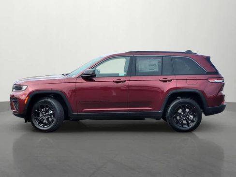 New 2026 Jeep Grand Cherokee Altitude image 3