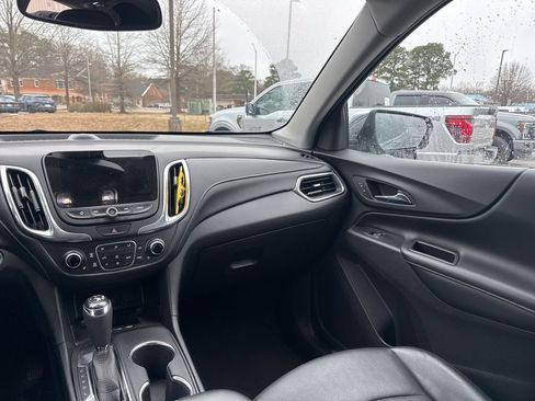 Used 2020 Chevrolet Equinox Premier image 11