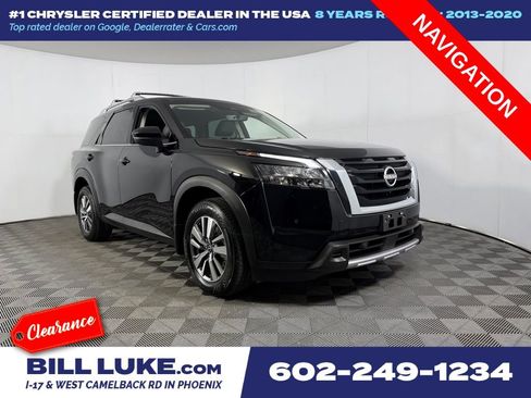 Used 2025 Nissan Pathfinder SL AWD/4WD image 1