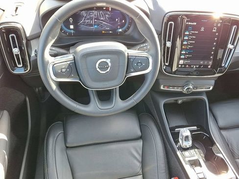 Used 2023 Volvo XC40 B5 Plus w/ Driver Assist Package AWD/4WD image 11