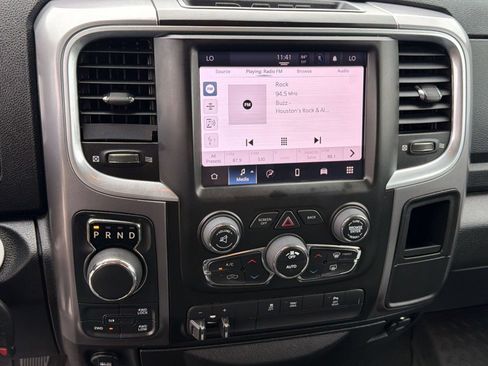 Used 2022 RAM 1500 Classic SLT w/ Electronics Group AWD/4WD image 18