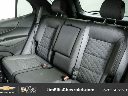 Used 2021 Chevrolet Equinox LT AWD/4WD image 17