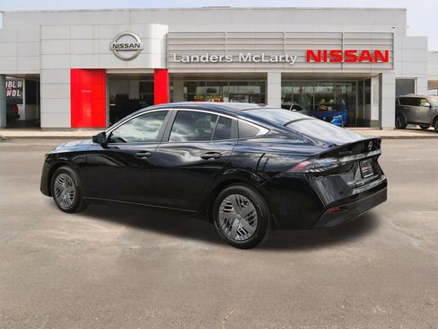 New 2026 Nissan Sentra S w/ Floor Mat Package FWD image 5