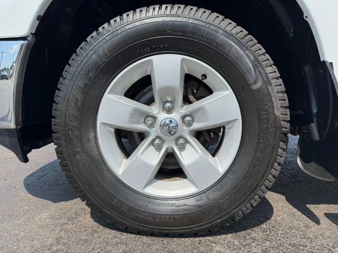 Used 2019 RAM 1500 ST w/ SXT Plus Group AWD/4WD image 13