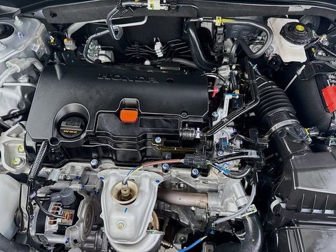Used 2026 Honda HR-V EX-L image 40