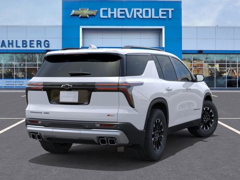 New 2026 Chevrolet Traverse Z71 w/ LPO, Illumination Package image 28