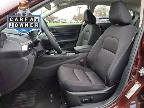 Used 2024 Nissan Altima 2.5 SV image 15