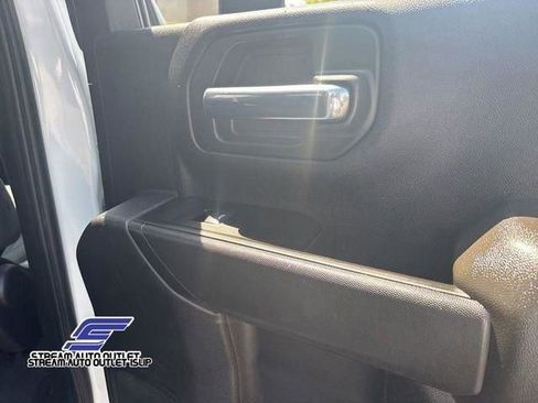 Used 2022 Chevrolet Silverado 2500 Custom w/ Snow Plow Prep/Camper Package image 18