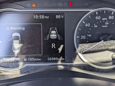 Certified 2023 Nissan Versa SV FWD image 30