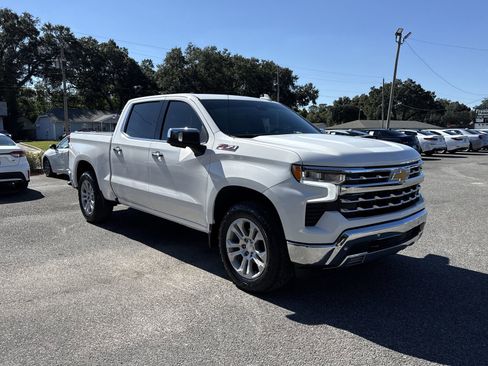 Used 2022 Chevrolet Silverado 1500 LTZ AWD/4WD image 7